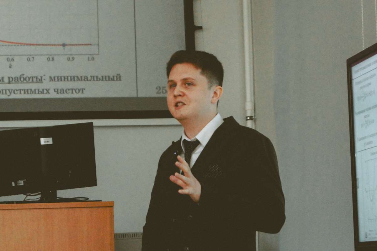 Ассистент ВШМиПУ Максим Лобачев защитил кандидатскую диссертацию по специальности «Математическое моделирование, численные методы и комплексы программ»